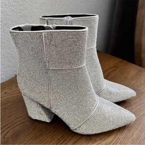 ☀️🌴A New Day Boots Silver Rhinestone Dazzling Diamonds